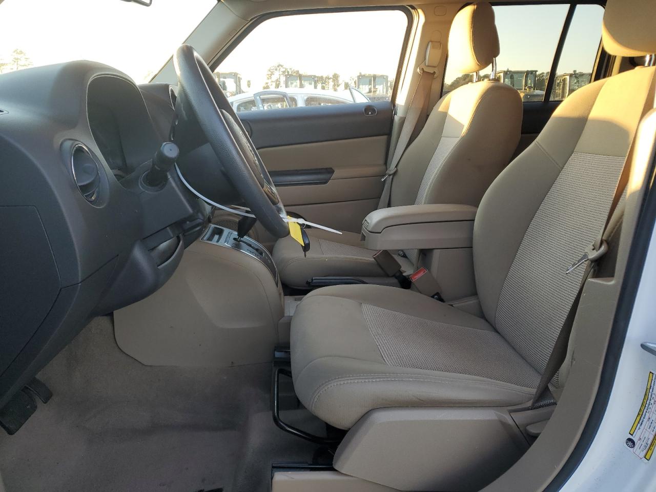 2016 Jeep Liberty (Patriot) - Image 7
