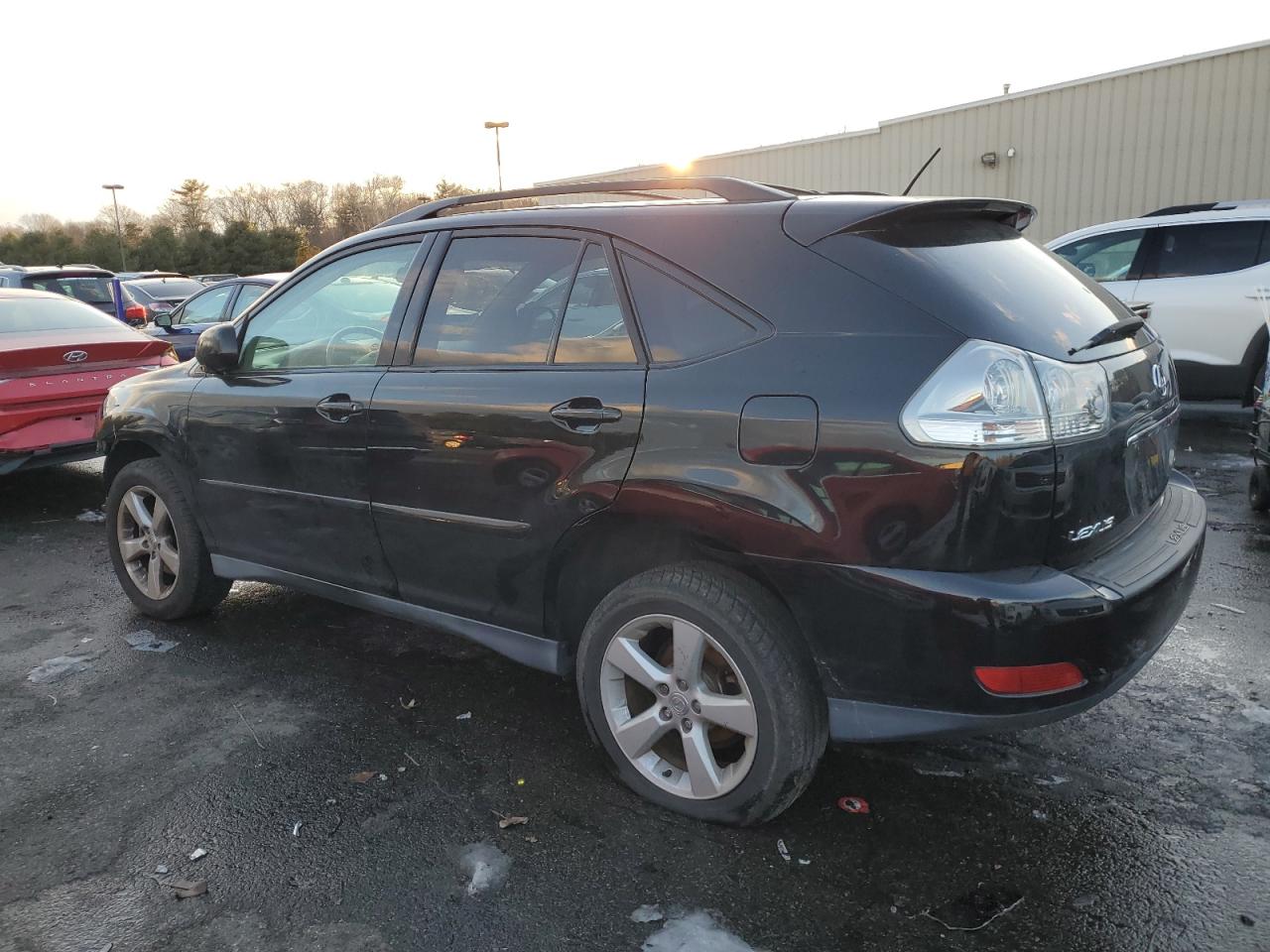 2005 Lexus RX - Image 2