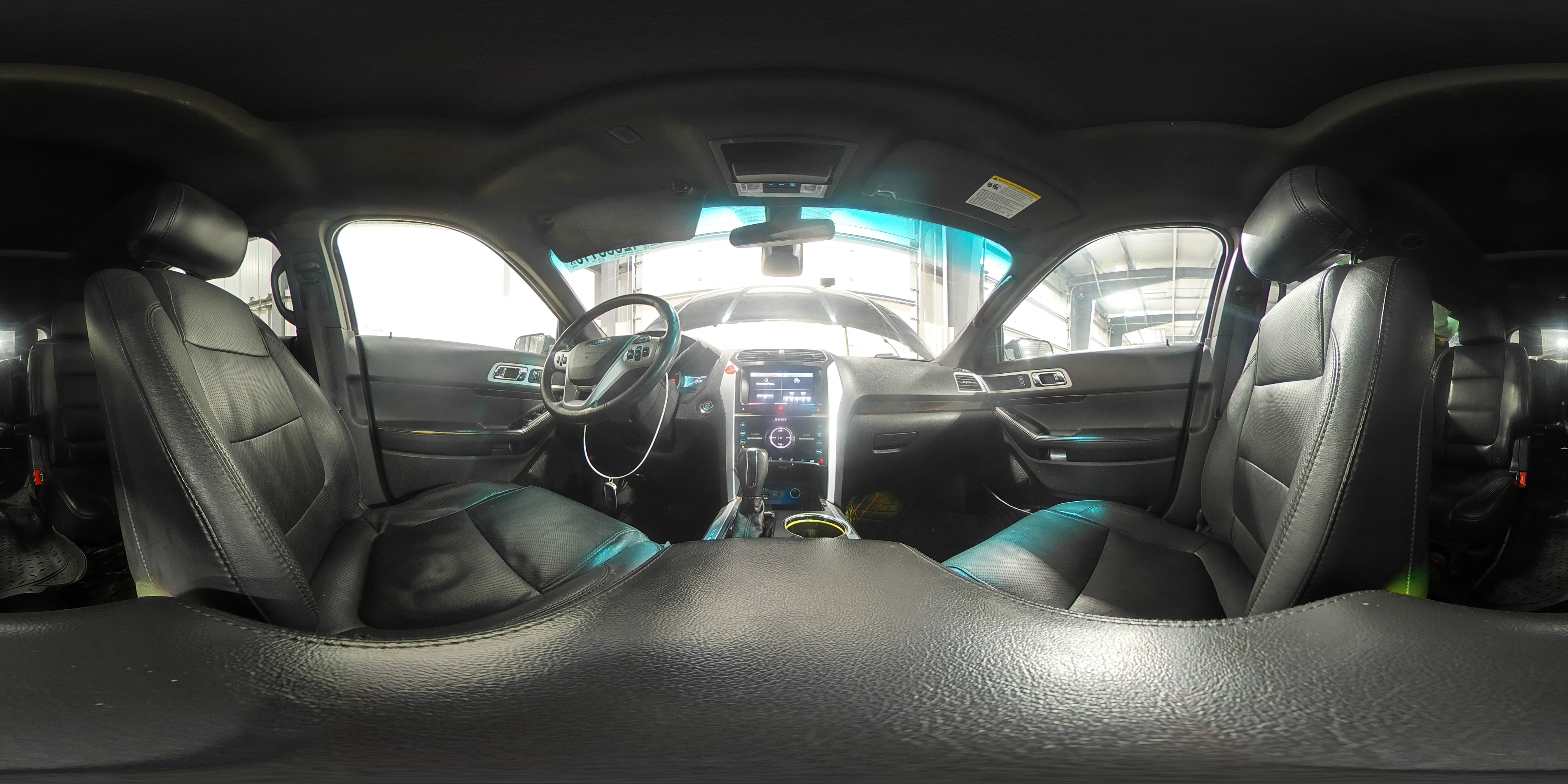 2015 Ford Explorer - Image 15