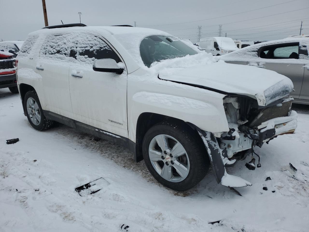 2015 GMC Terrain - Image 4