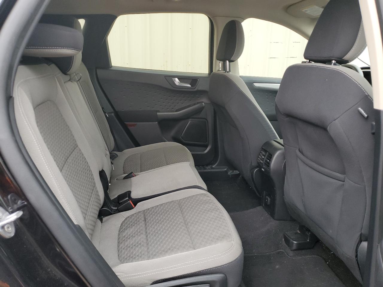 2020 Ford Escape - Image 11
