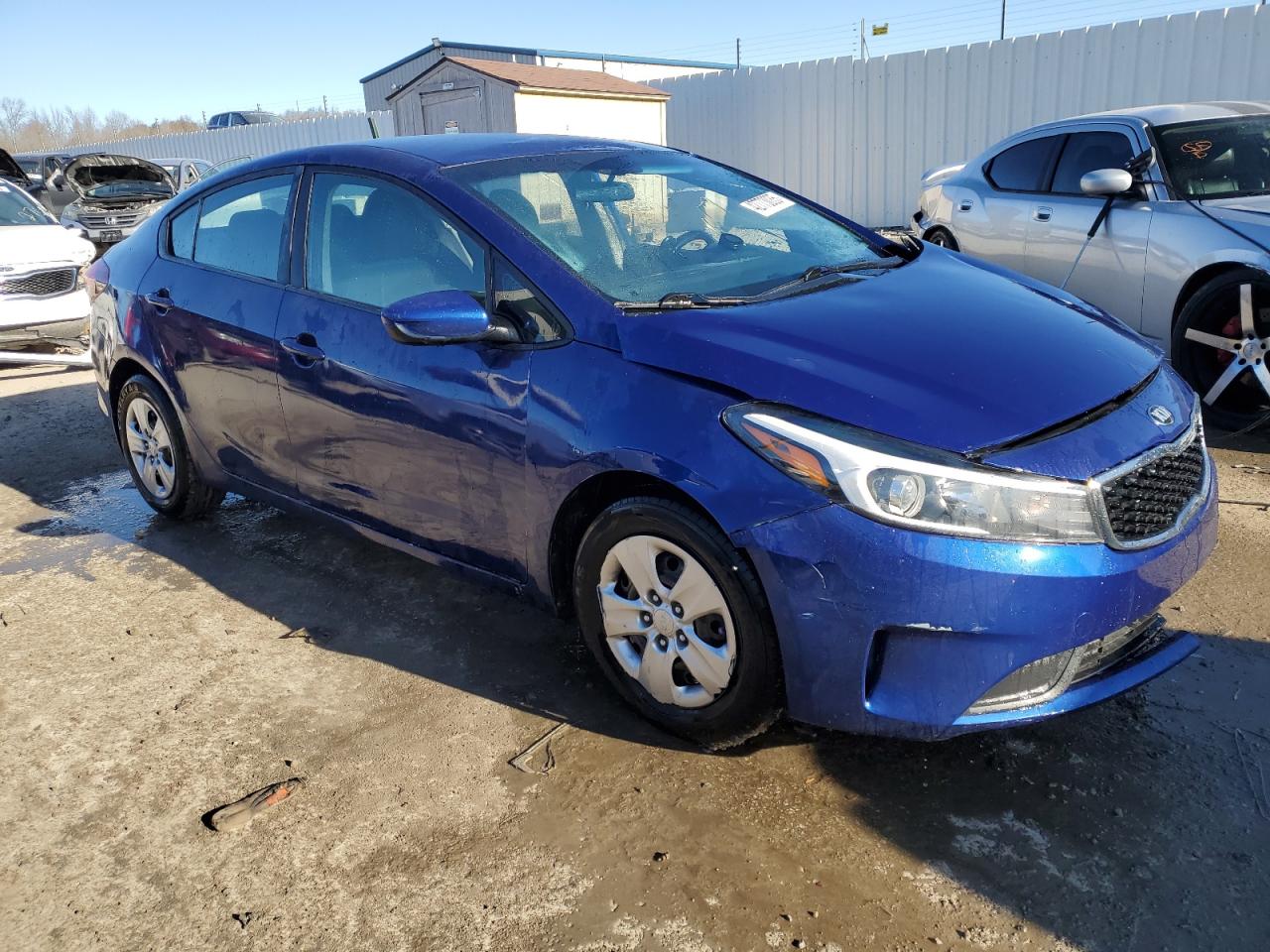 2017 Kia Forte - Image 4