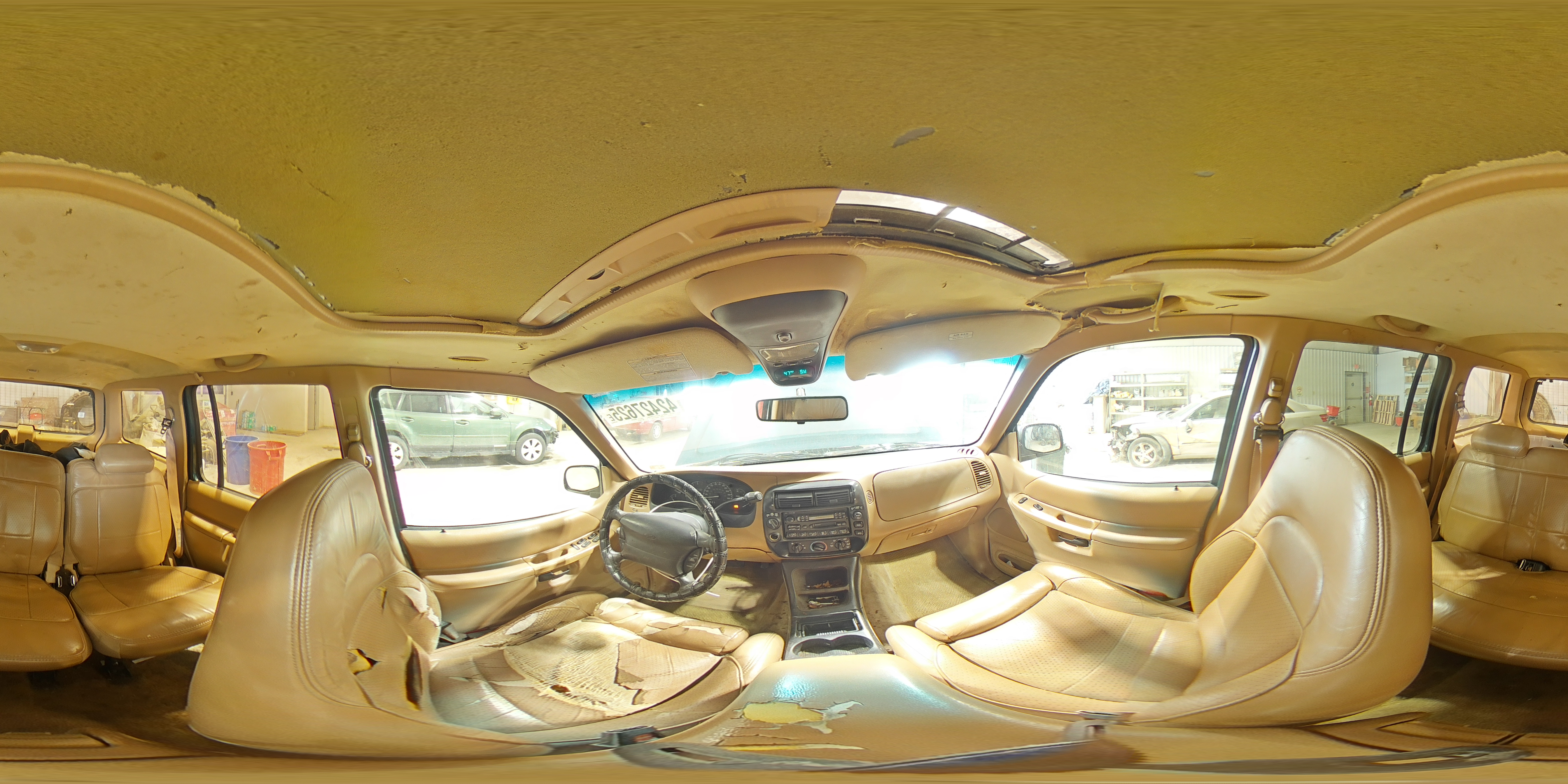 1995 Ford Explorer - Image 13