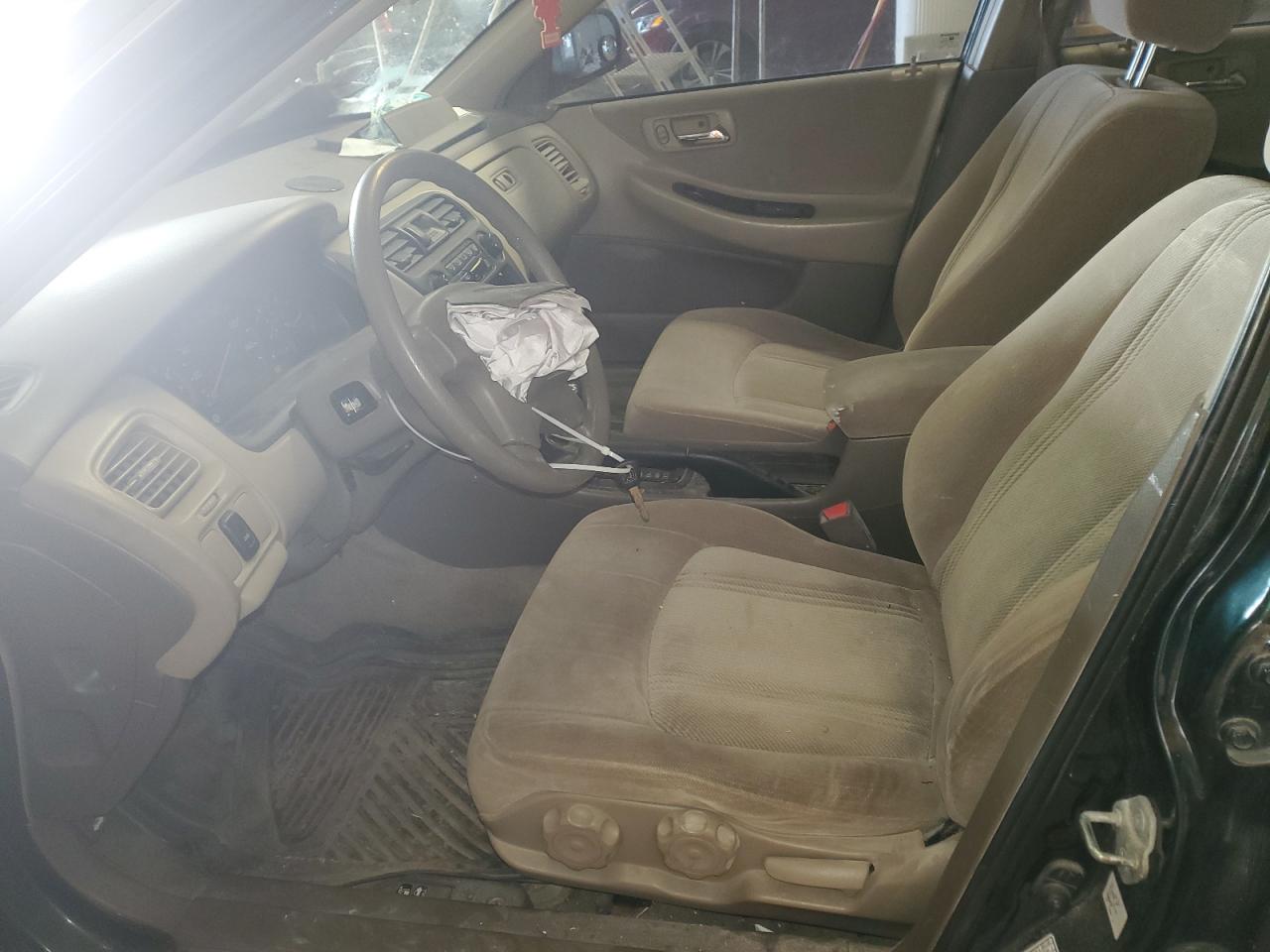 2000 Honda Accord - Image 7