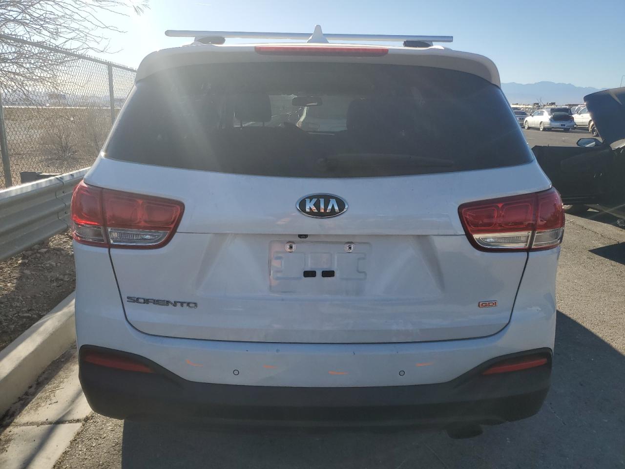 2017 Kia Sorento - Image 6