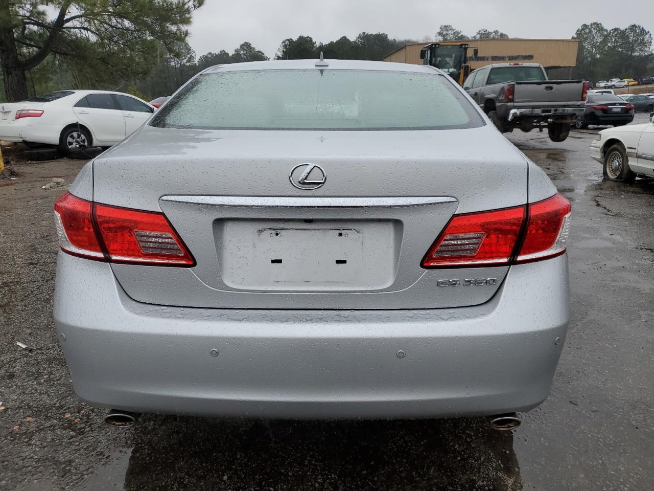 2011 Lexus ES - Image 6