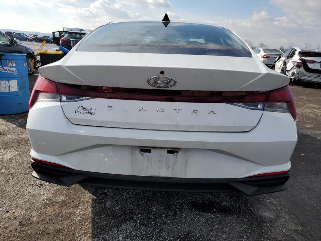  HYUNDAI ELANTRA 2023 Белый
