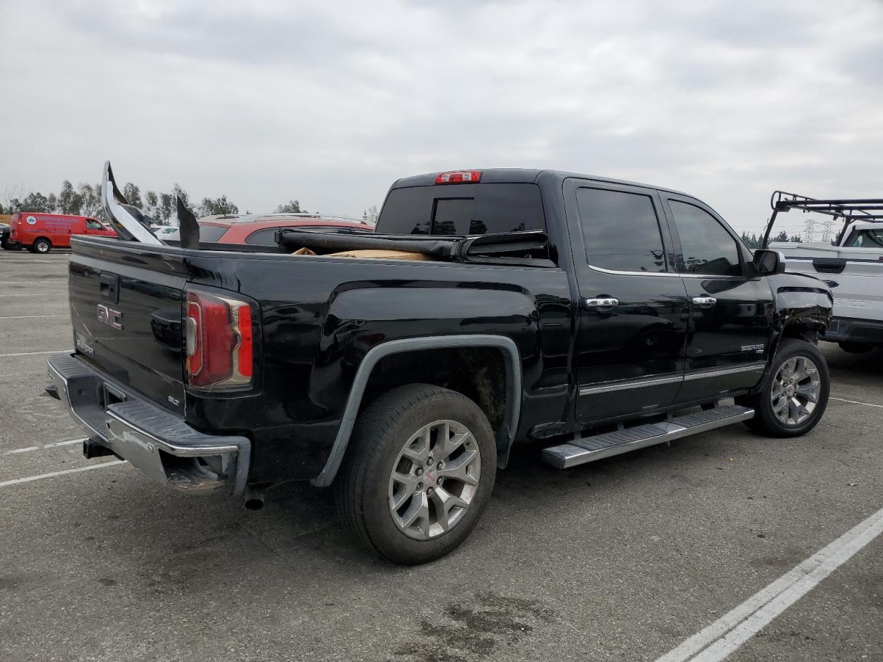 2018 GMC Sierra - Image 3