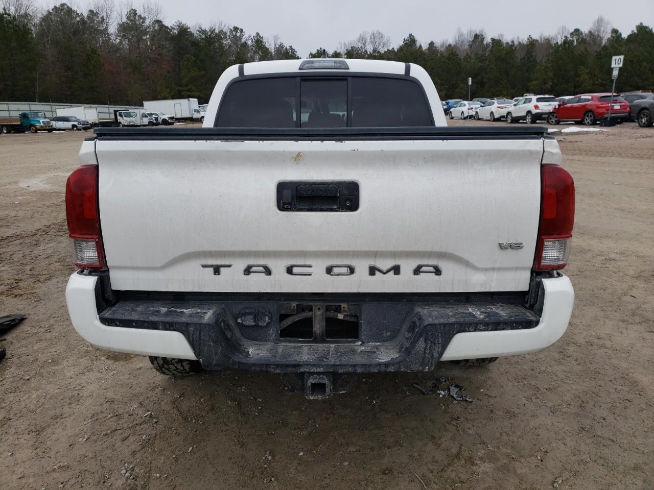 2016 Toyota Tacoma - Image 6