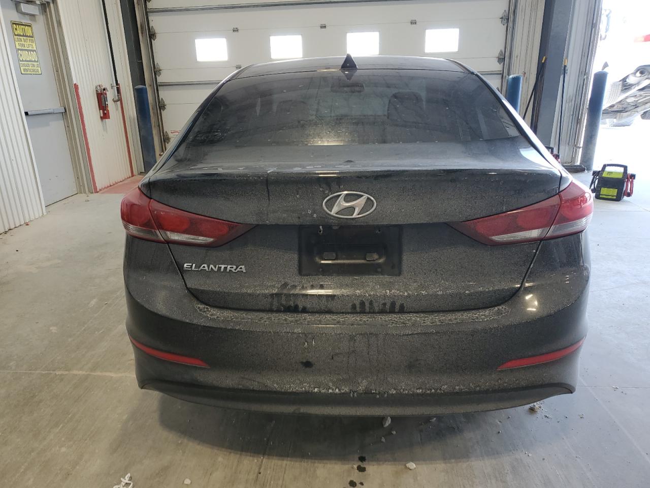 2018 Hyundai Elantra - Image 6