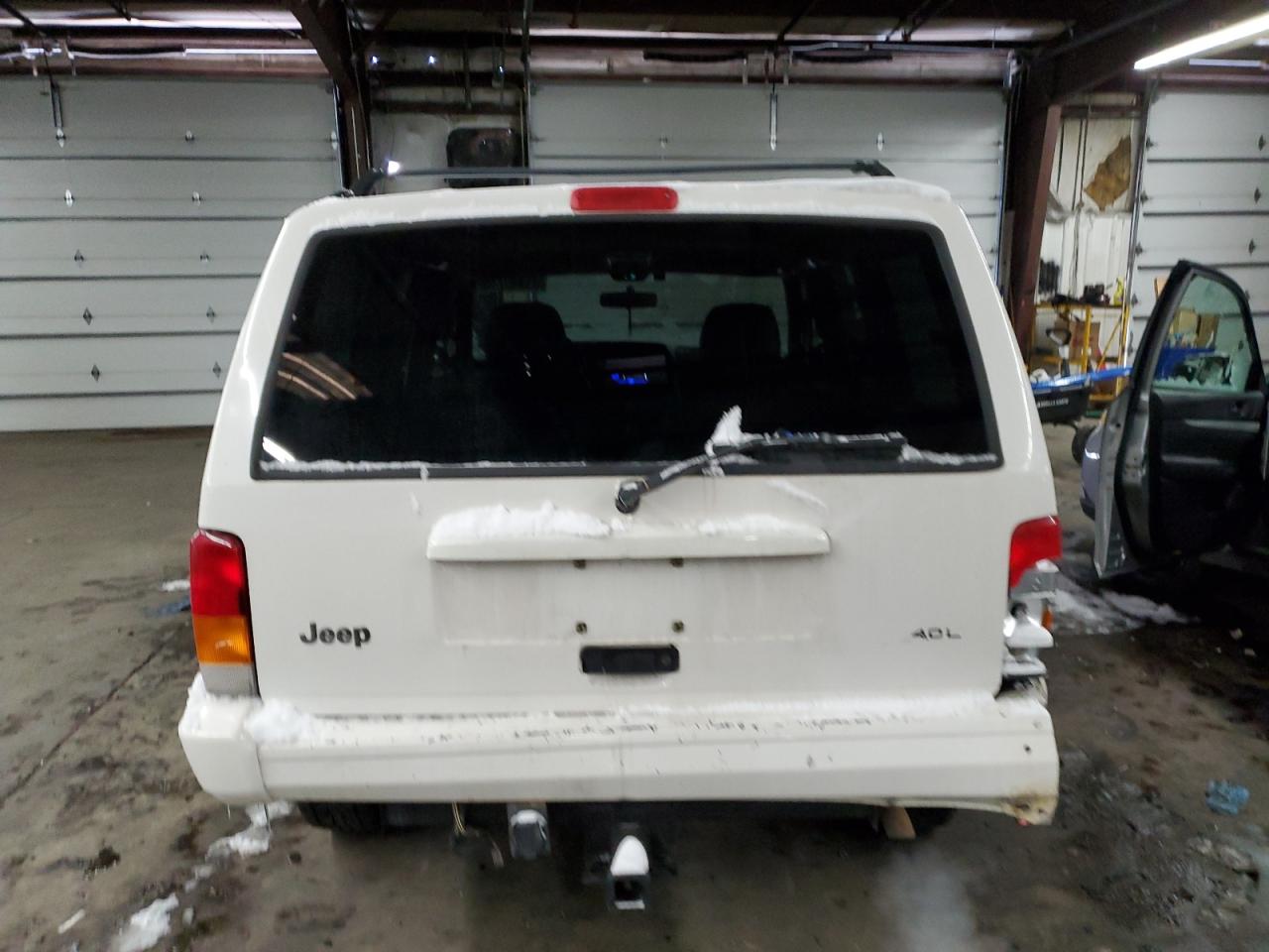 1998 Jeep Grand Cherokee - Image 6