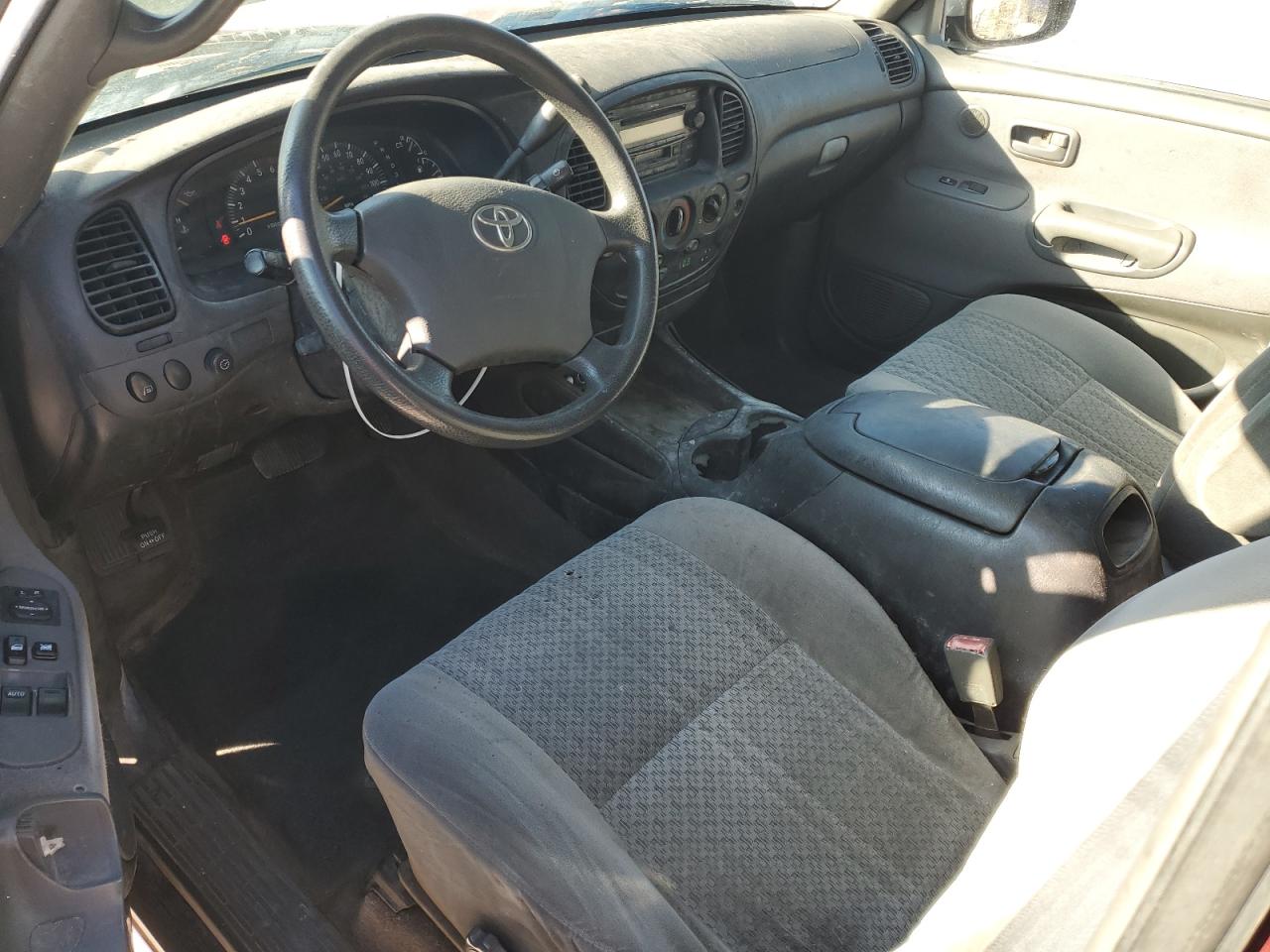 2003 Toyota Tundra - Image 8