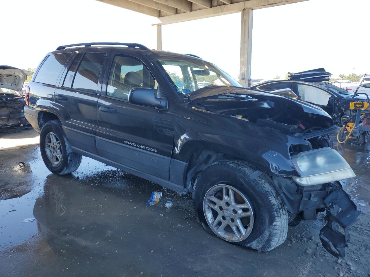 2004 Jeep Grand Cherokee - Image 4