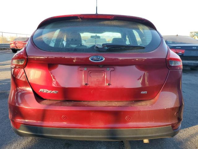 Хэтчбеки FORD FOCUS 2016 Красный