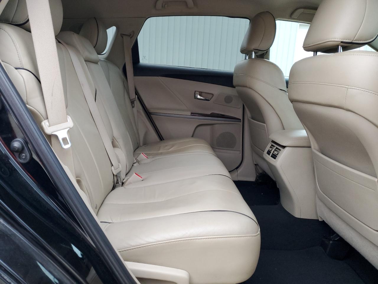 2009 Toyota Venza - Image 11