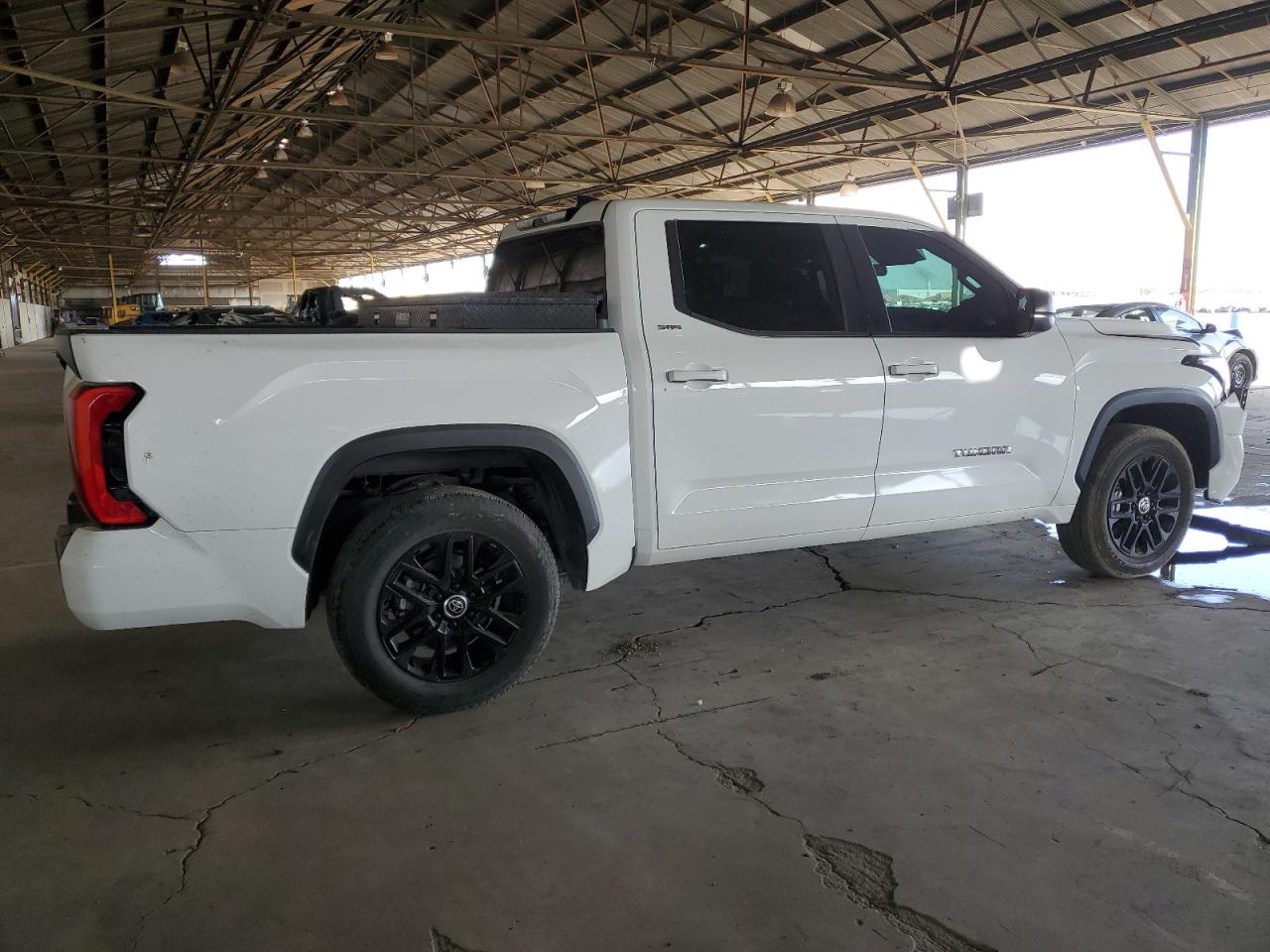 2022 Toyota Tundra - Image 3
