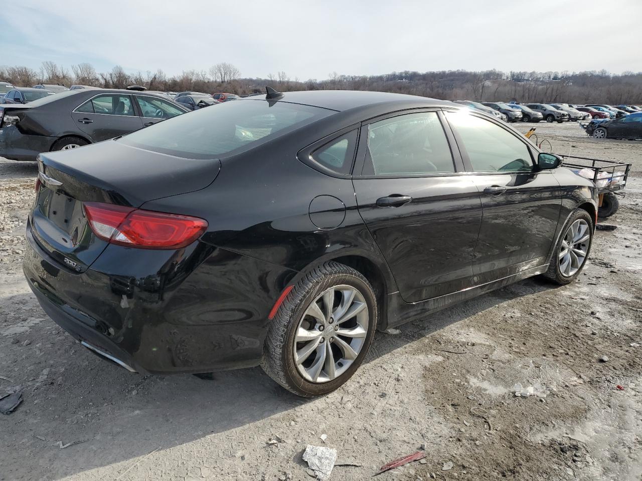 2015 Chrysler 200 - Image 3