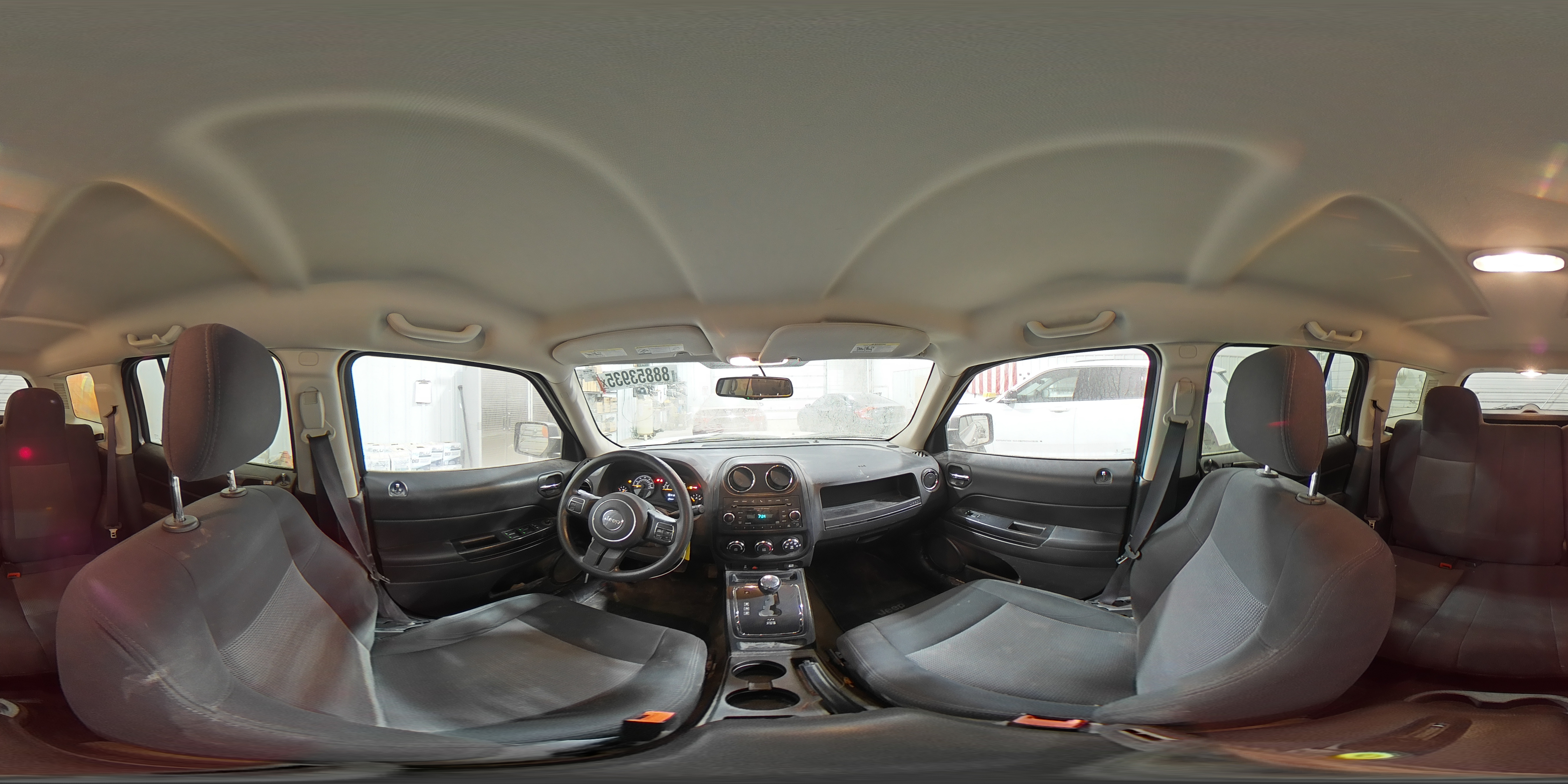 2016 Jeep Liberty (Patriot) - Image 13