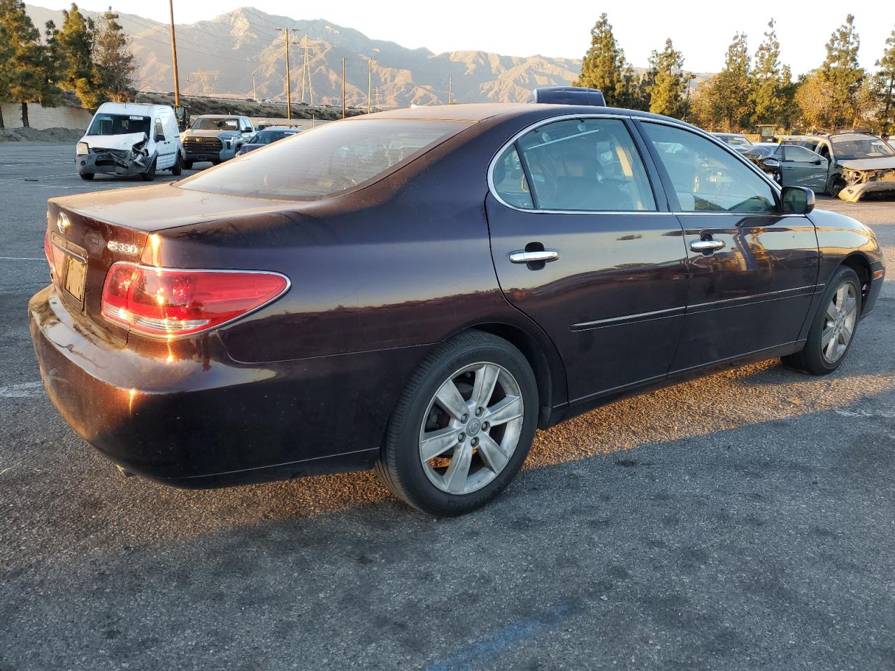 2005 Lexus ES - Image 3