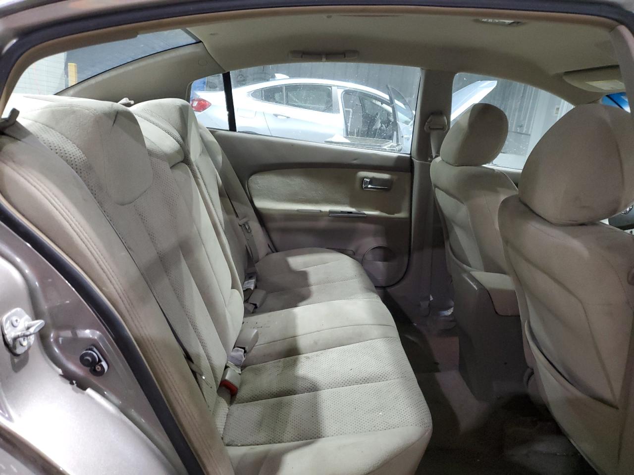 2005 Nissan Altima - Image 10