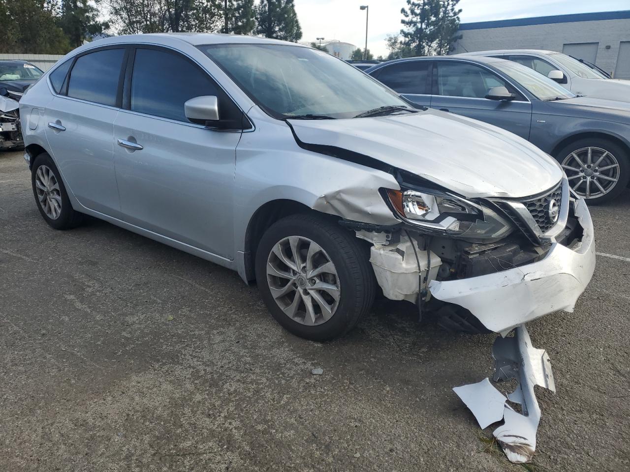 VIN 3N1AB7AP5JL632194 2018 NISSAN SENTRA no.4