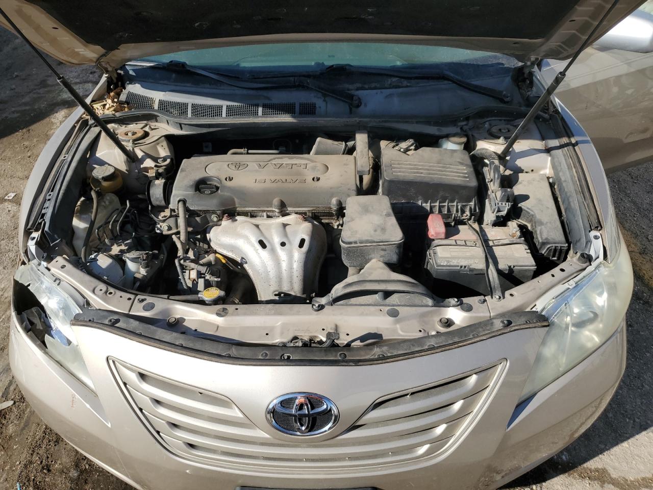 2009 Toyota Camry - Image 11