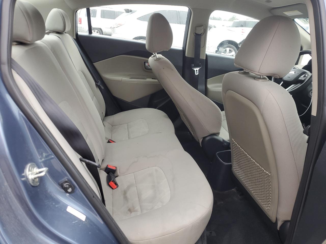 2016 Kia Rio - Image 11