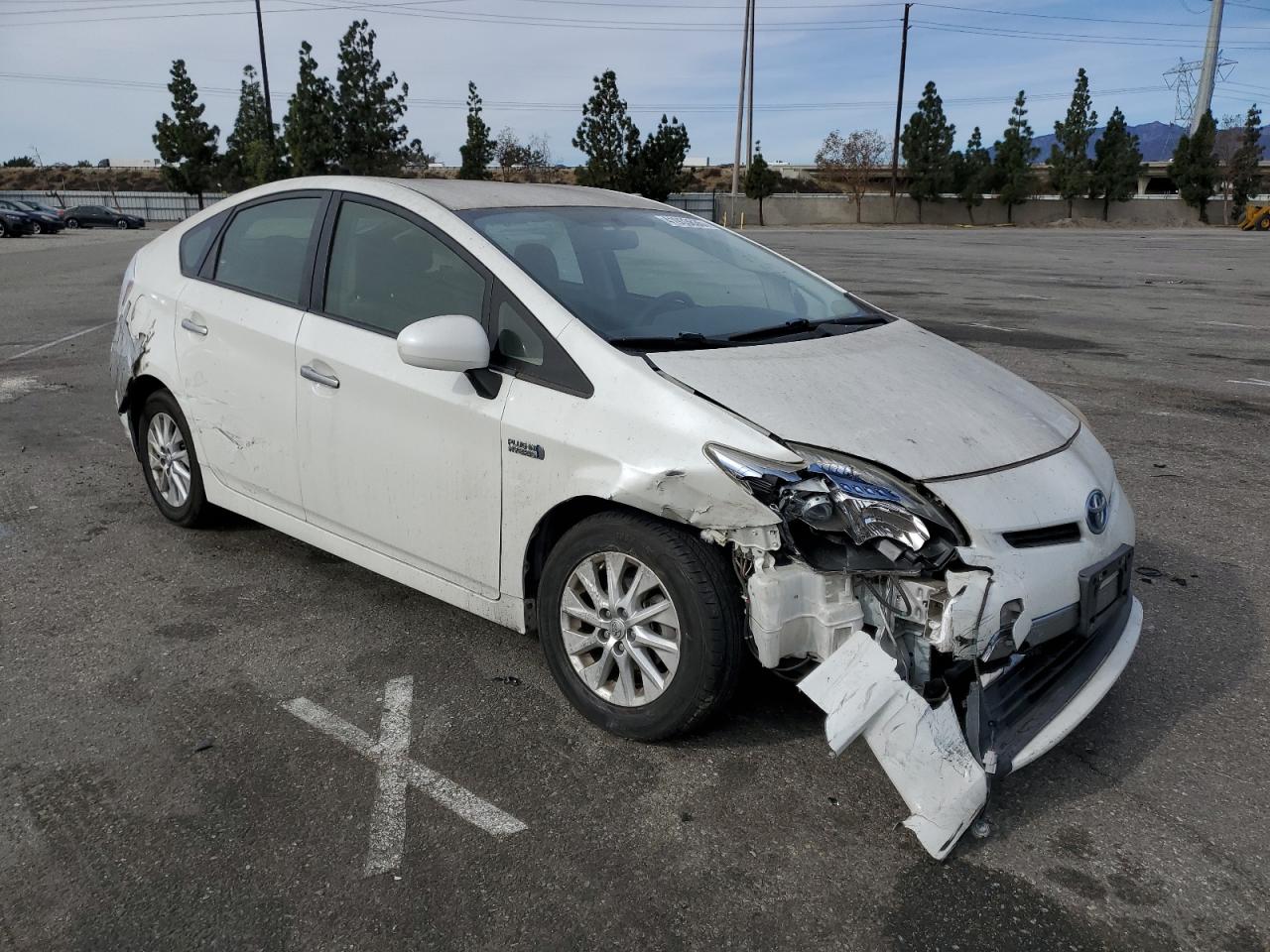 2014 Toyota Prius - Image 4