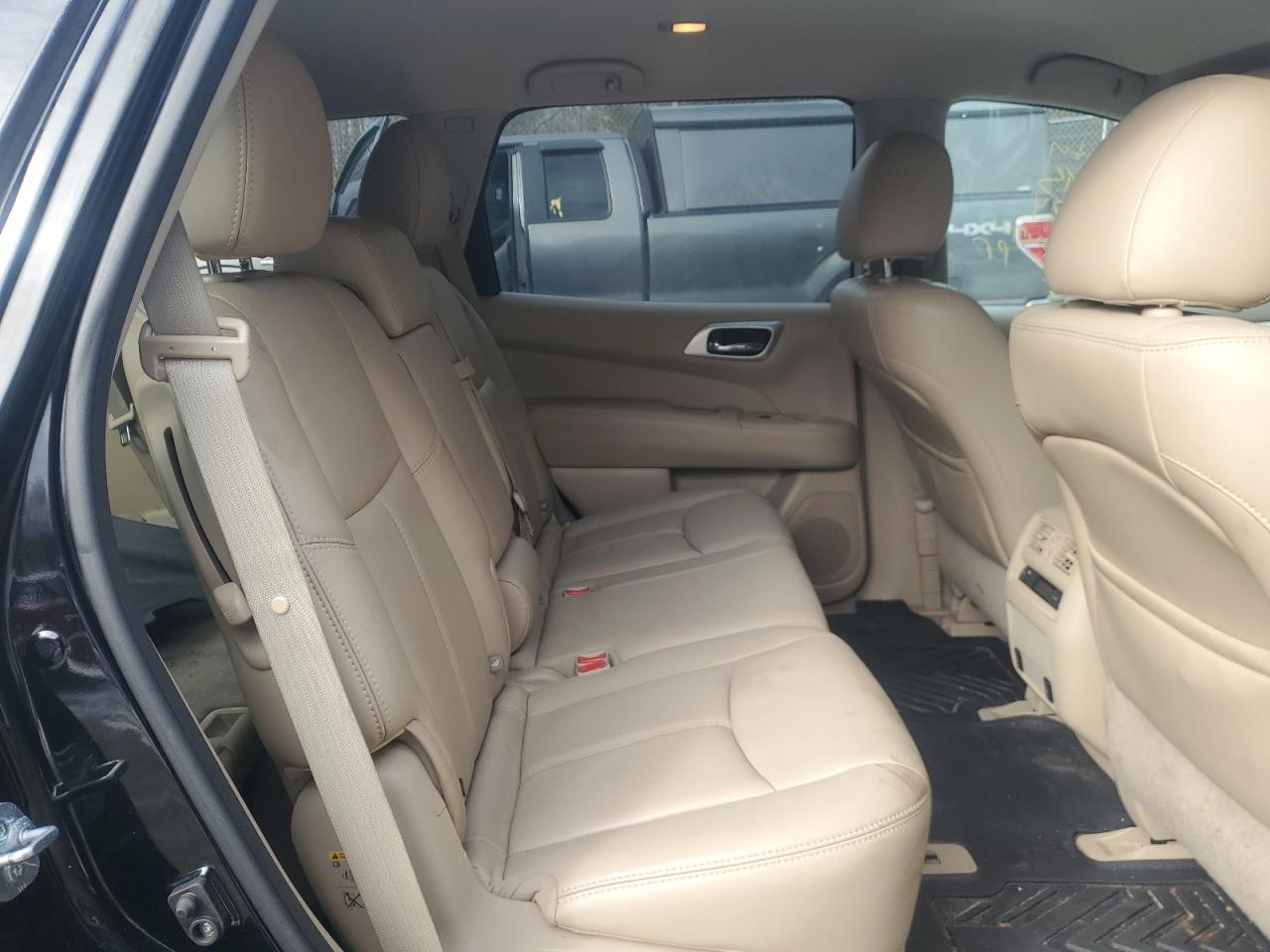 2014 Nissan Pathfinder - Image 11