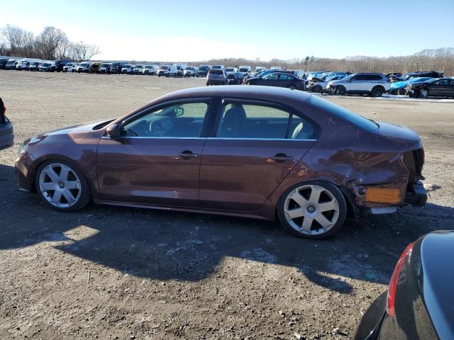 Sedans VOLKSWAGEN JETTA 2017 Brązowy