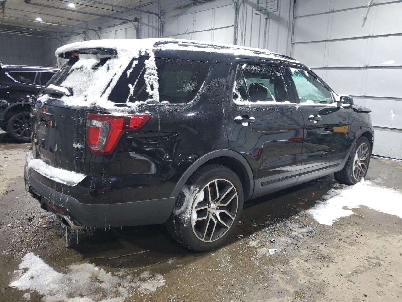 2016 Ford Explorer - Image 3