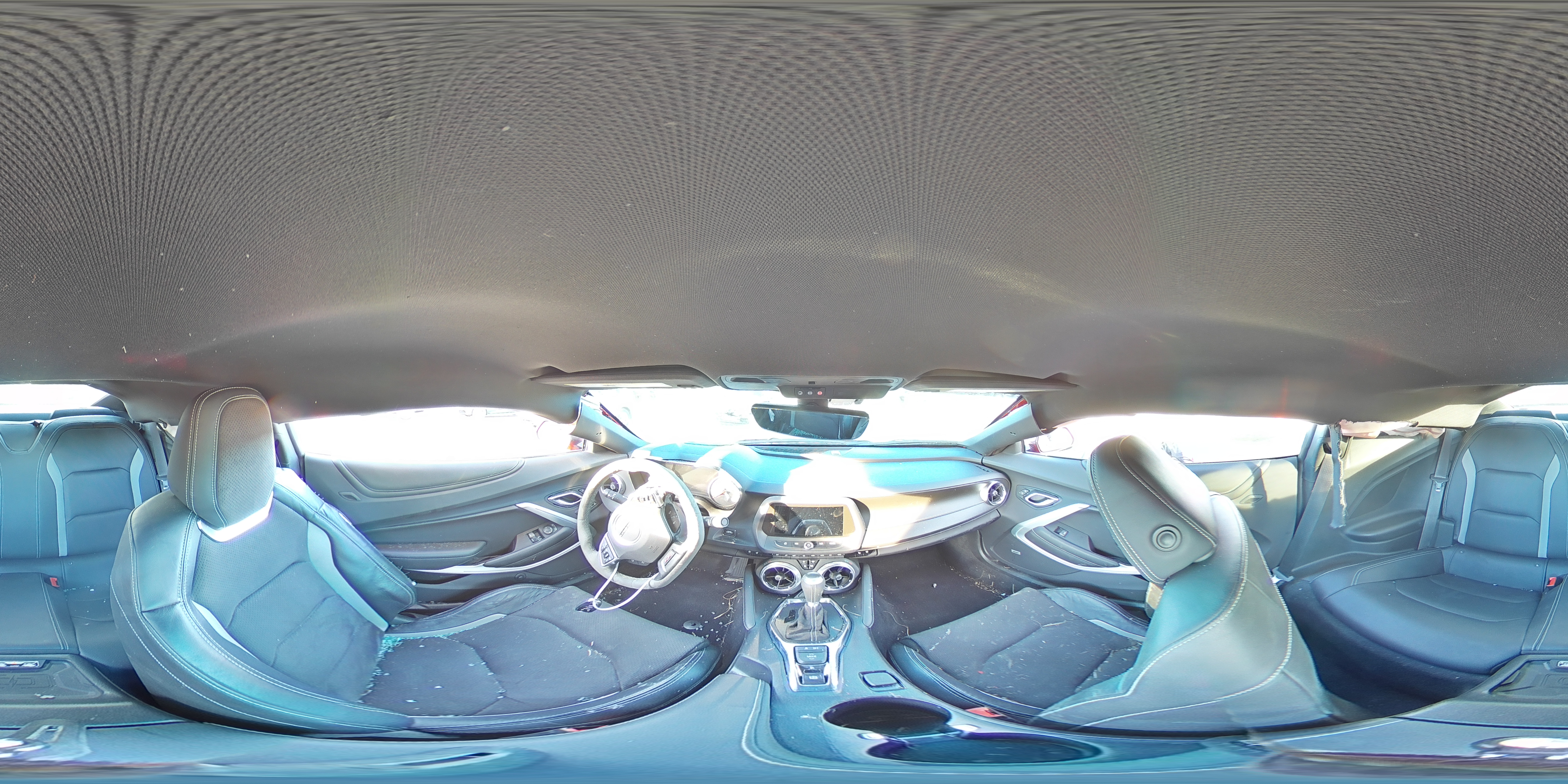 2021 Chevrolet Camaro - Image 13