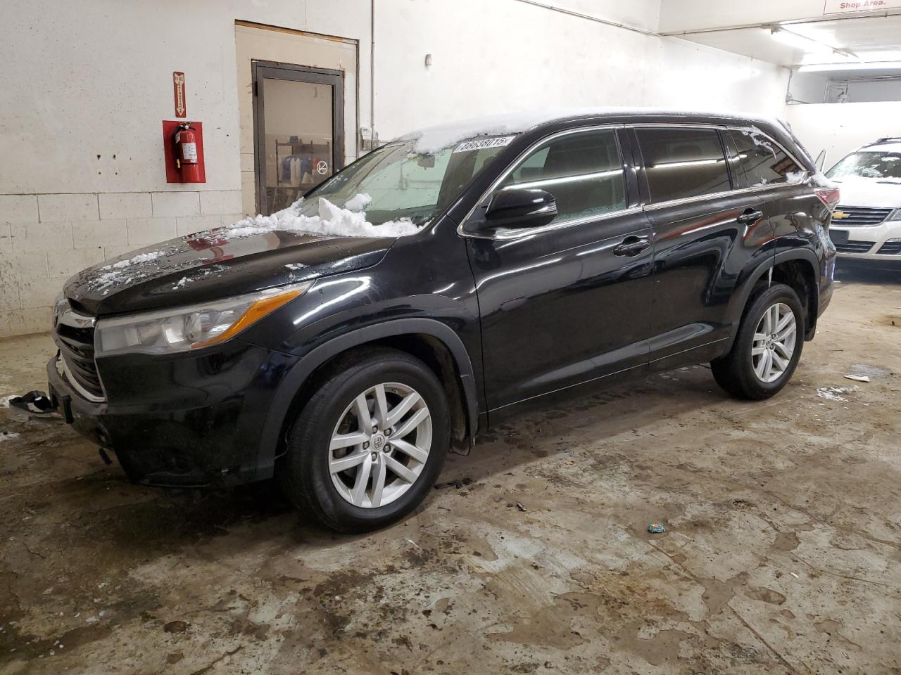 2015 Toyota Highlander - Image 1