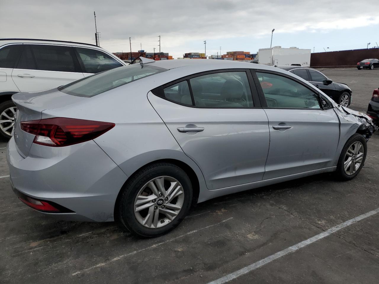 2020 Hyundai Elantra - Image 3