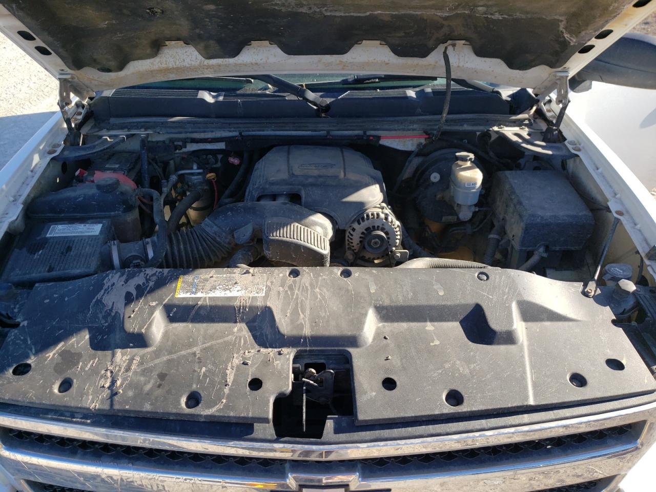 2008 Chevrolet Silverado - Image 11