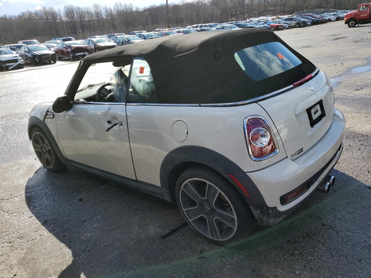 2011 MINI Cooper - Image 2