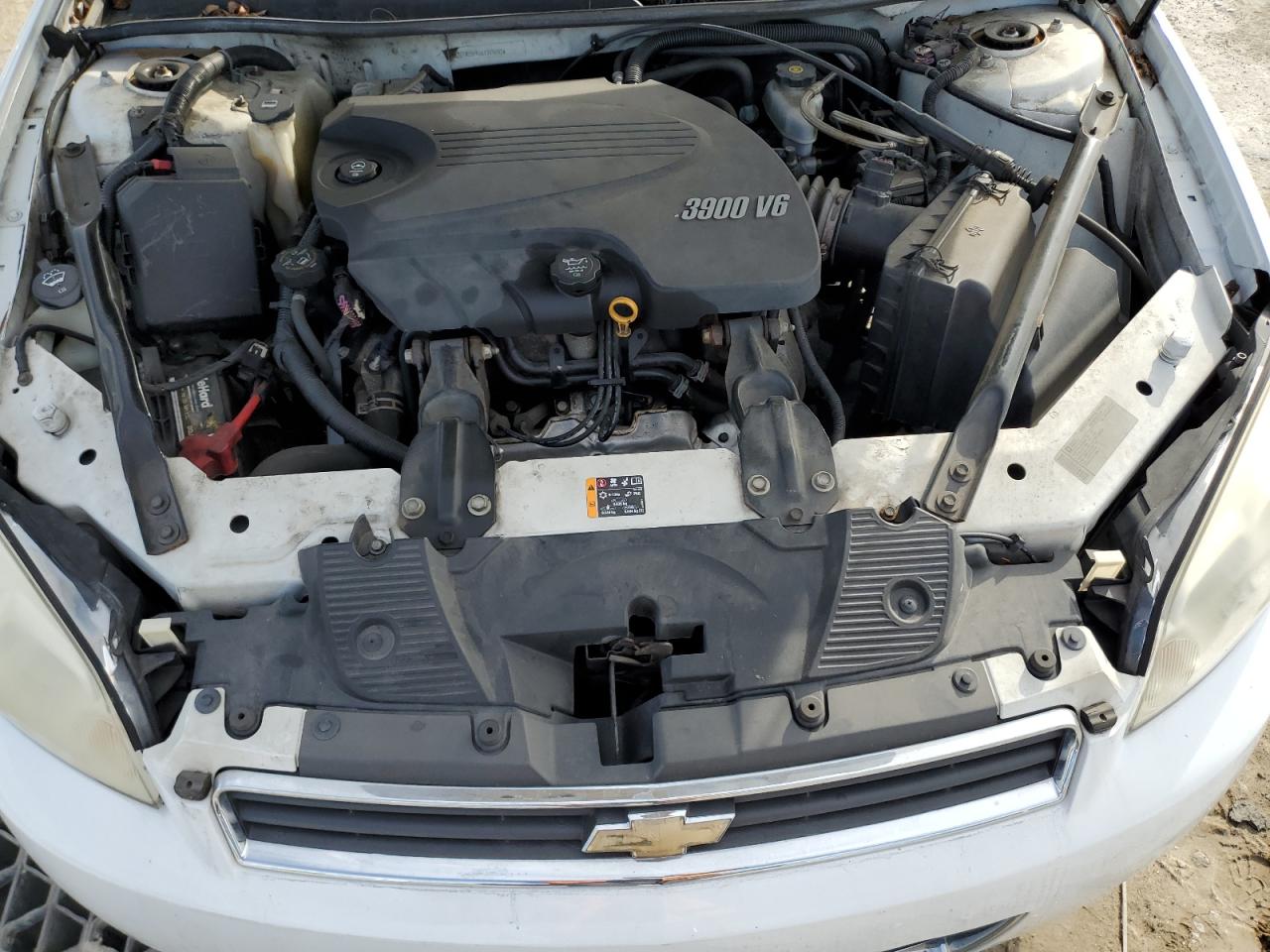 2011 Chevrolet Impala - Image 11