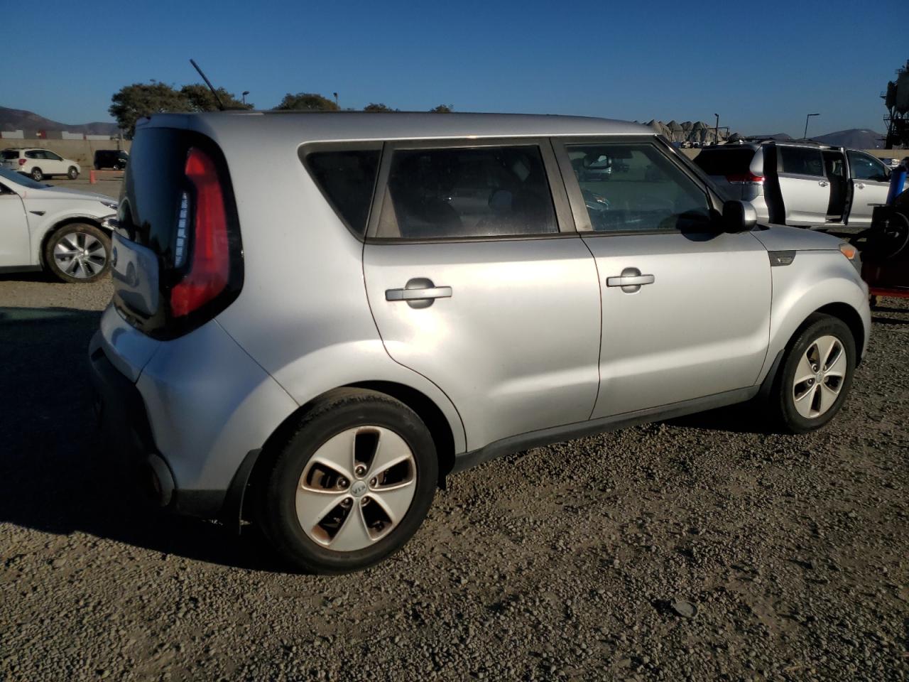 VIN KNDJN2A23E7731876 2014 KIA SOUL no.3