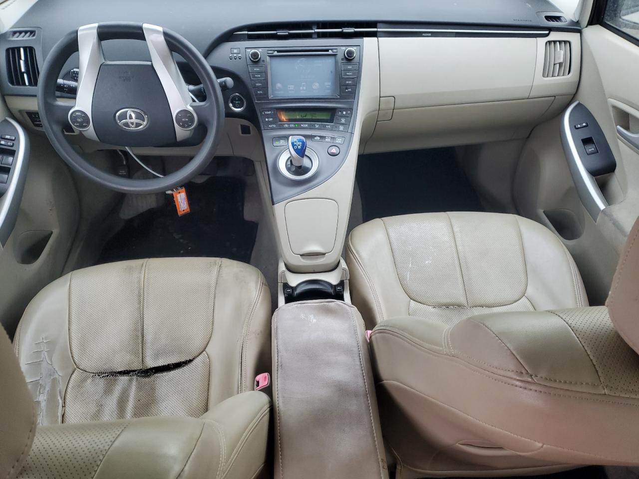 2010 Toyota Prius - Image 8