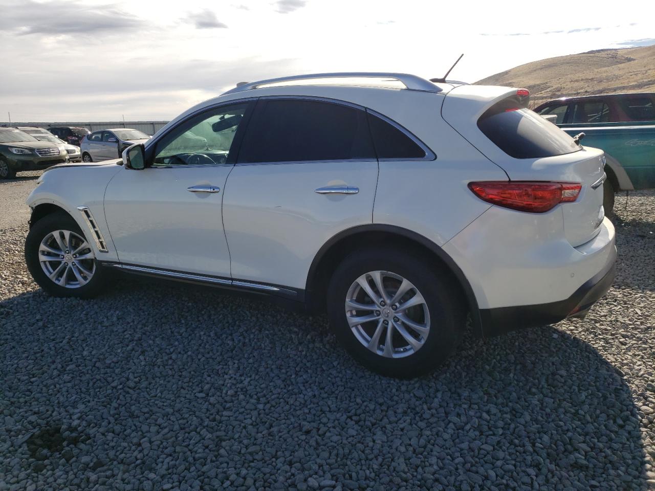 2011 Infiniti FX - Image 2