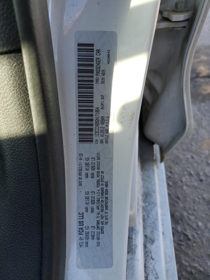 2016 Chrysler 200 - Image 12