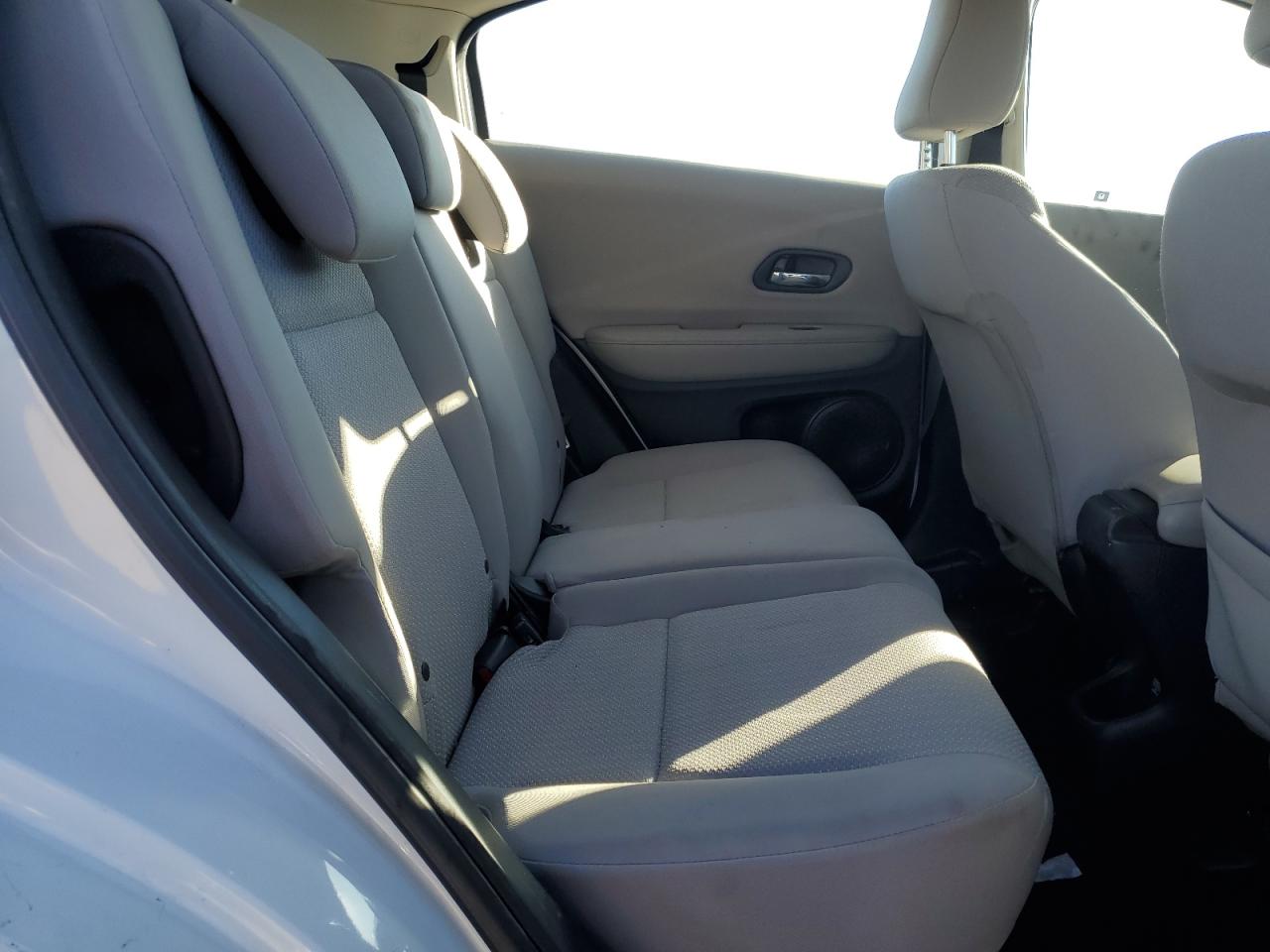 2017 Honda HR-V - Image 11