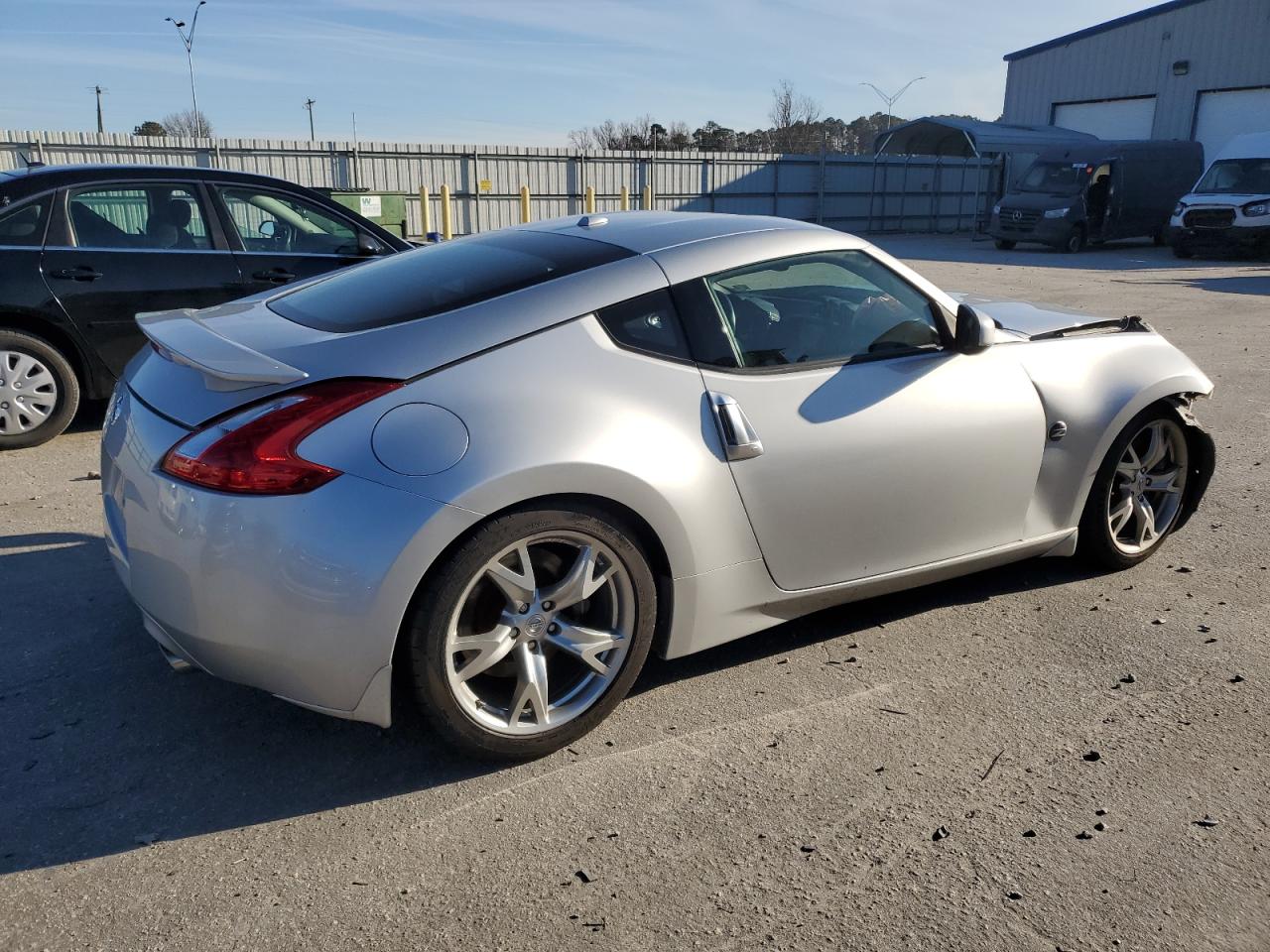 2010 Nissan 370Z - Image 3