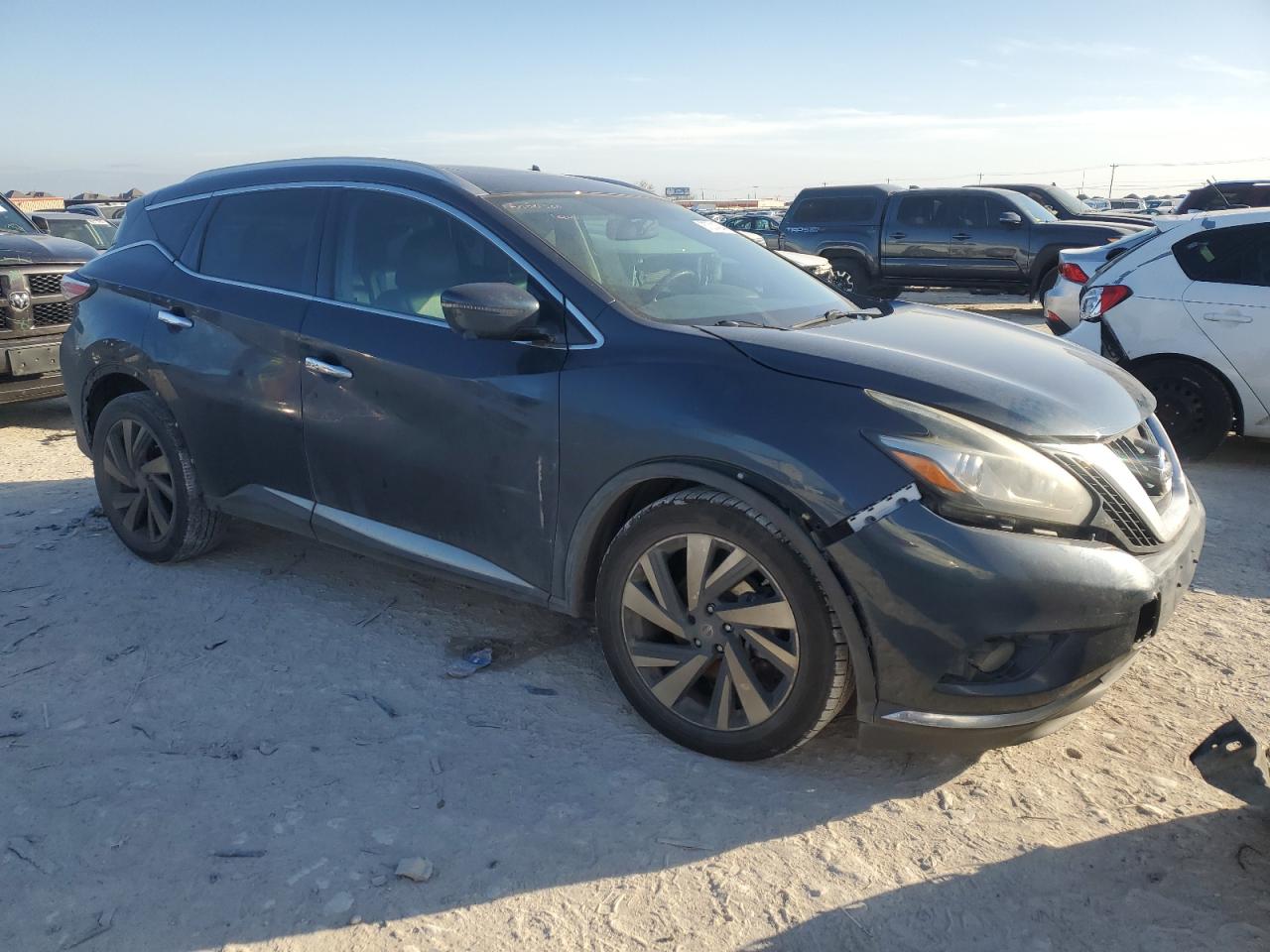 2017 Nissan Murano - Image 4