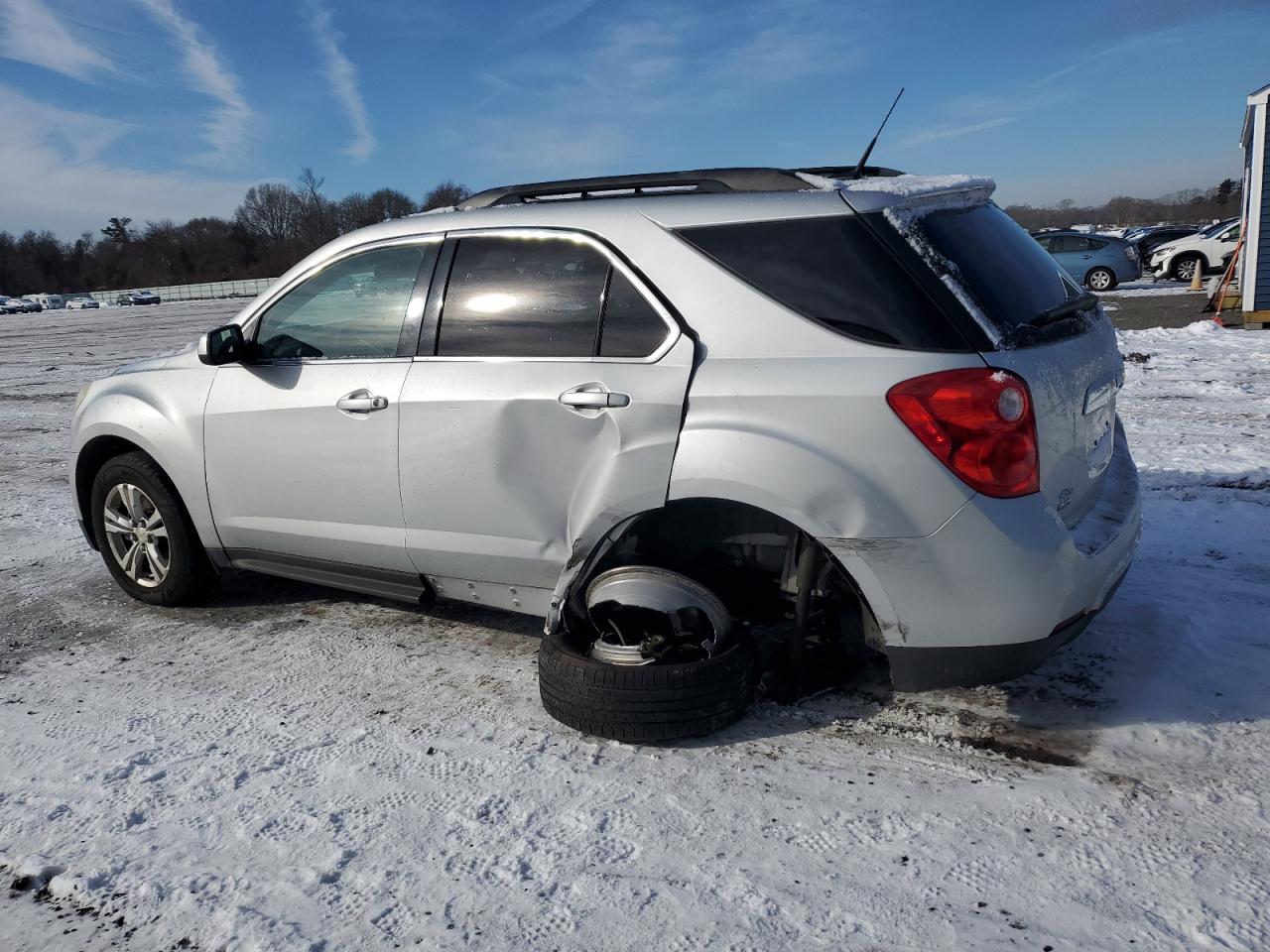 2011 Chevrolet Equinox - Image 2