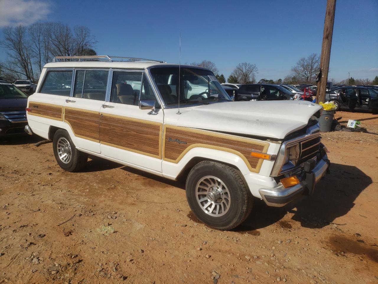 1988 Jeep Grand Wagoneer - Image 4