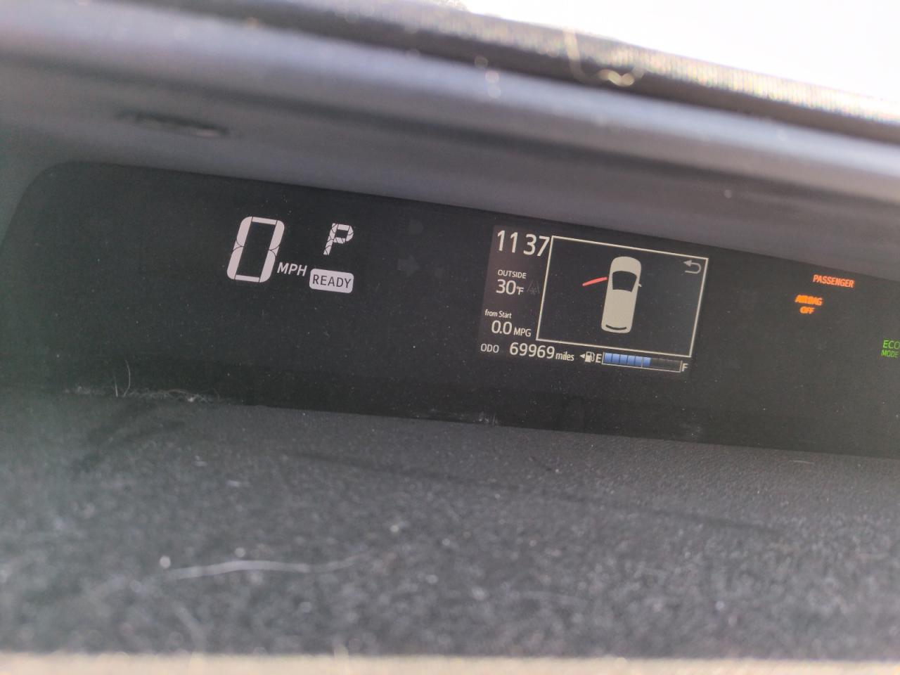 2018 Toyota Prius - Image 9