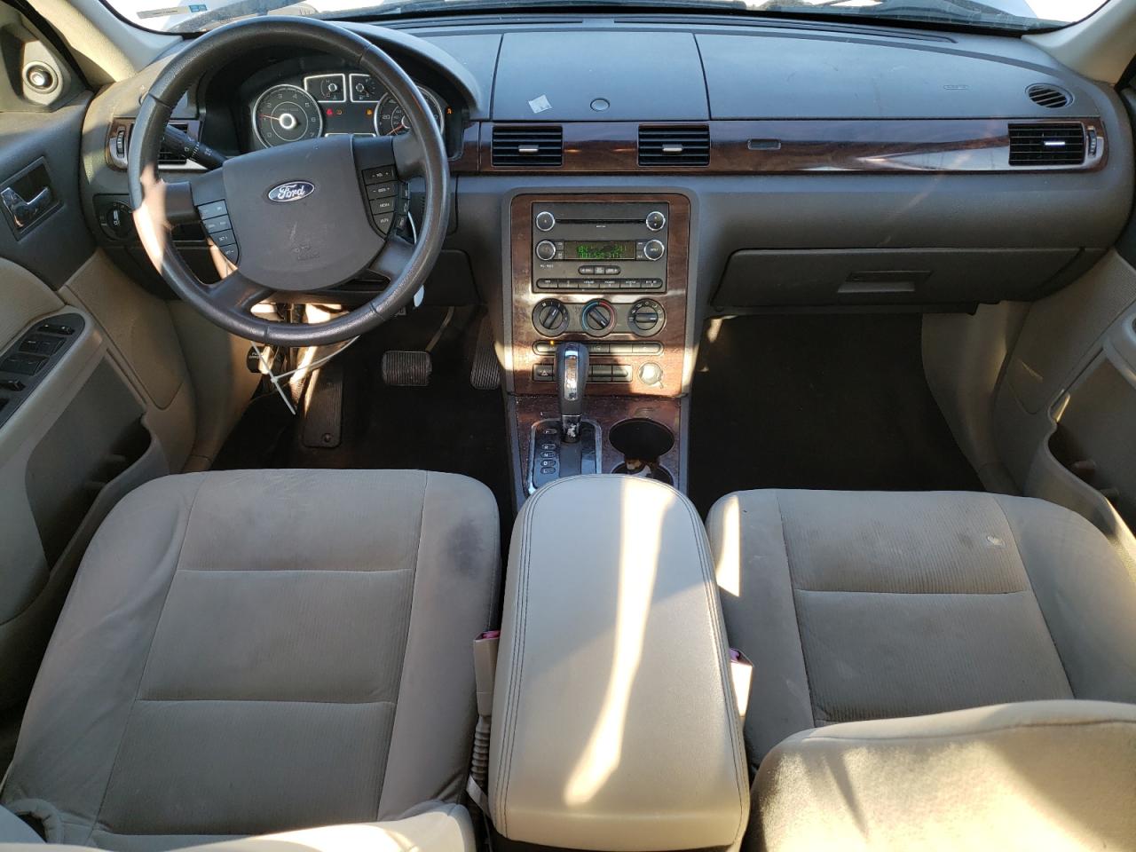 2009 Ford Taurus - Image 8