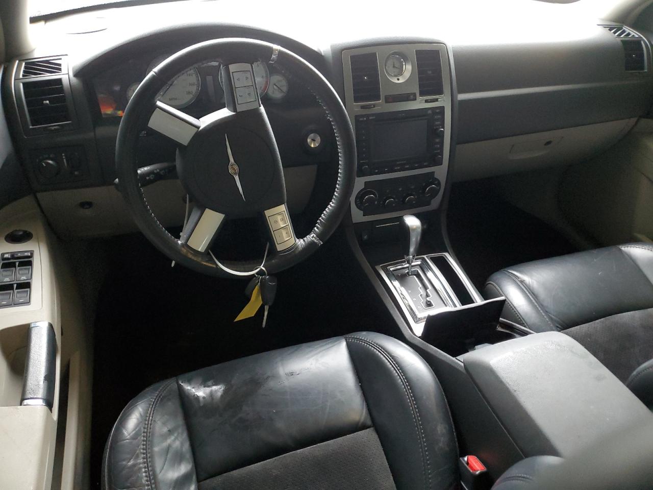 2006 Chrysler 300C Srt-8 VIN: 2C3KA73W26H423752 Lot: 87824495