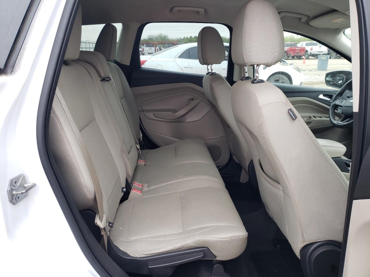 1fmcu9gd6huc03750 1FMCU9GD6HUC03750 2017 Ford Escape Se